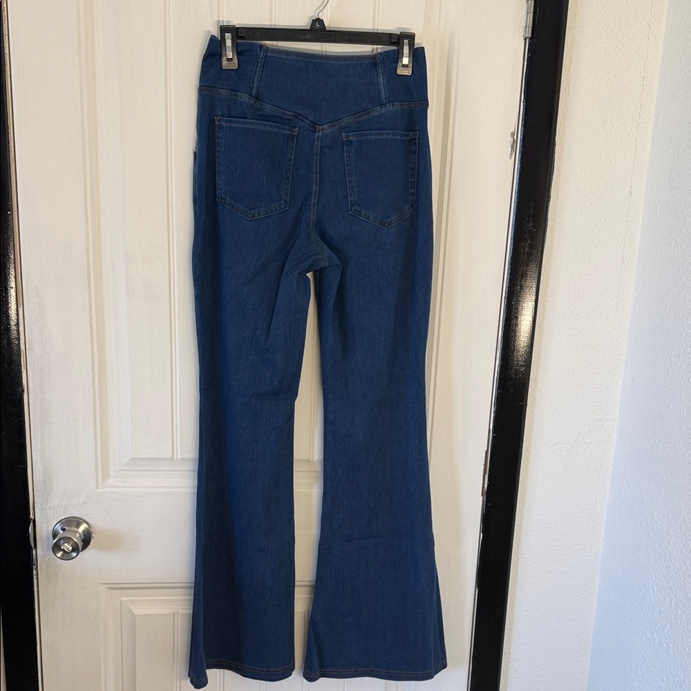 NWT HALARA Dark Blue Flare Jeans with High Waist - Picture 4 of 8